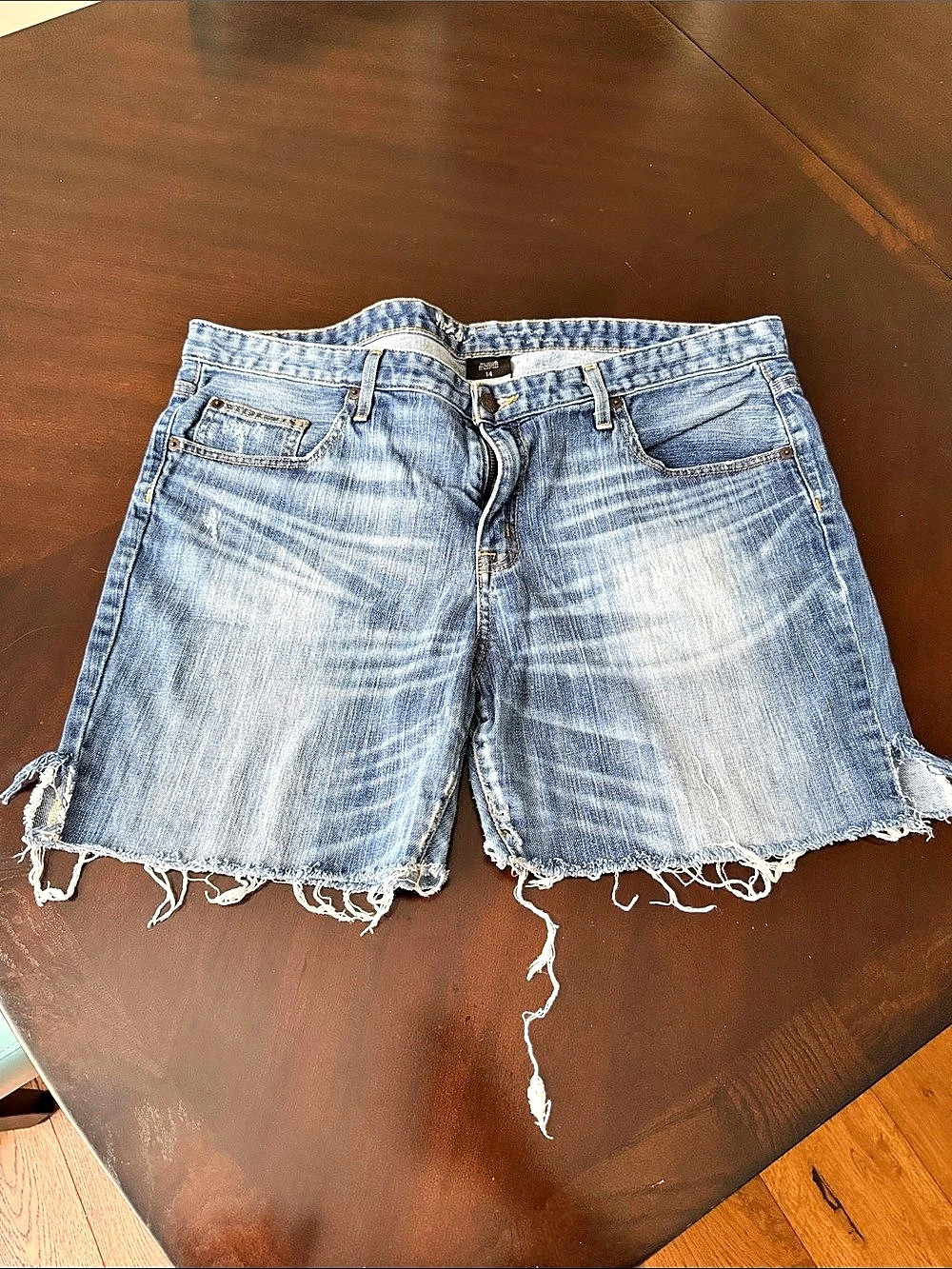 Mossimo Target Women's Denim Frayed Hem Shorts Size 14